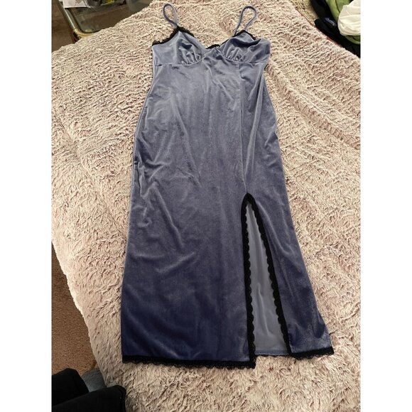 Forever 21 Womens Velvet Slip Dress With Lace Trim & Side‎ Slit In Blue - Picture 1 of 15